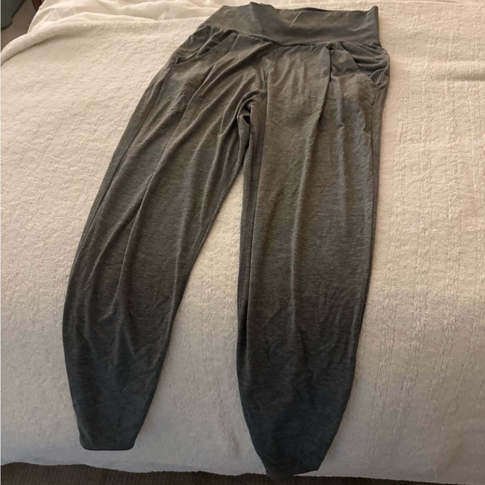 Vouri Gray Jogger Harem Sweatpants - Picture 7 of 7